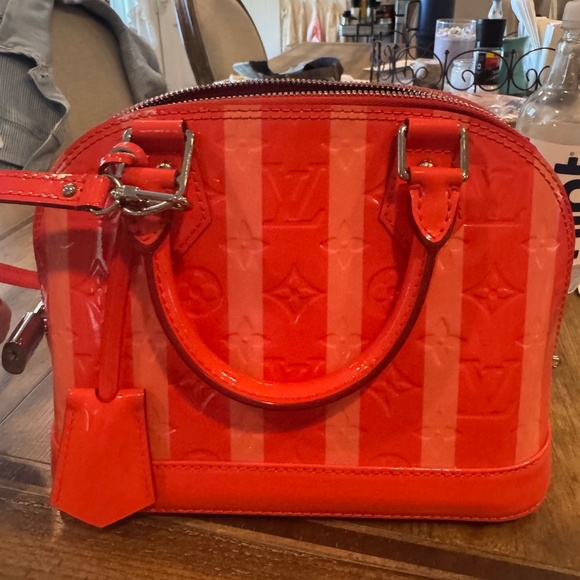 RARE! Louis Vuitton Alma BB  Vernis Poppy Rayures Pomme D'Amour EUC - Picture 12 of 15